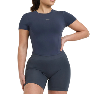 Camiseta Corta de Algodón con Cuello Alto y Manga Corta, Bajo Curvo, Ajuste Ceñido, Venta al por Mayor para Mujer - Product Image 1