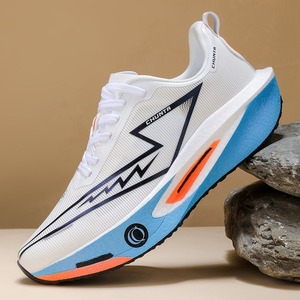 Chaussures de course populaires, légères et respirantes avec plaque en carbone – Vente directe d'usine et prix de gros abordables pour chaussures en mesh - Product Image 3