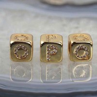 Zakol — perles d'alphabet carrées en zircone cubique, pierres de couleur or micro pavée, perles en forme de lettres, pour la fabrication de bijoux, (MPB105)