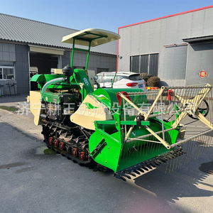 Mini-moissonneuse-batteuse 25 CV à transmission par engrenages pour riz, facile à utiliser - Product Image 5
