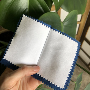 Chiffon de nettoyage et de polissage pour bijoux en microfibre bleu GOGKO Premium pour tous vos objets les plus précieux - Product Image 3