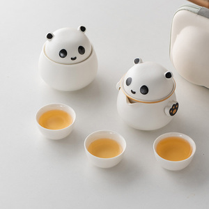 Hochwertiges Keramik-Panda-förmiges Kung-Fu-Tee-<span class=keywords><strong>Set</strong></span> 3-Tassen-Topf mit chinesischem Design Stilvolle neue Reisetee-Geschenk box - Product Image 3