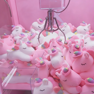 Poupée en peluche super douce de 8 pouces, motif dessin animé mignon, pour machine à griffes, idéale pour anniversaire, vente en gros, options variées, offre spéciale - Product Image 4