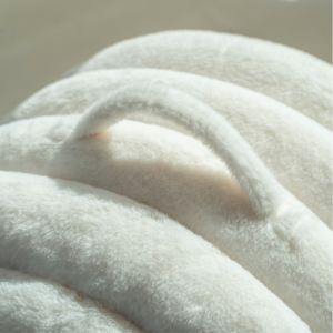 Cama para gatos de felpa, casa interior cerrada para mascotas, cueva suave y cálida para perros y gatos, cama portátil acogedora para dormir para mascotas pequeñas - Product Image 4