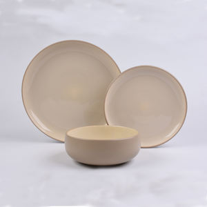 Service de table en grès mat beige 12 pièces, assiette dessert 8 po, bol à céréales et nouilles 6,5 po, assiette plate 10,5 po, en stock - Product Image 1