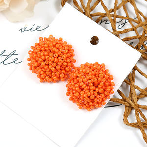 बोहेमियन व्यक्तित्व रचनात्मक रंगीन गोल बालियां हस्तनिर्मित बेडेड बॉल बीज बड्स स्टड बालियां - Product Image 3