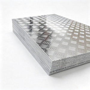 Lámina de Aluminio Antideslizante con Patrón de Cuadros para Piso de Autobús - Product Image 1