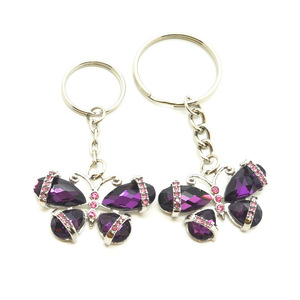 Offre Spéciale personnalisé diamant incrusté papillon porte-clés pendentif mode coloré métal porte-clés pour la décoration de sac - Product Image 3