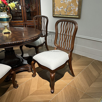 Ensemble de table à manger en bois classique de luxe avec 4 chaises rembourrées, design européen, base élégante en piédestal pour la maison, les hôtels et les salles à manger