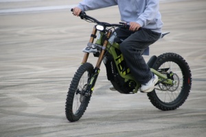 2026 <strong>Chinese</strong> <strong>Brand</strong> Adult Off-Road <strong>Dirt</strong> <strong>Bike</strong> with Long Range Electric Motorcycles for Surron Use - Product Image 3