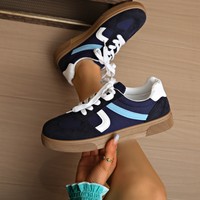 Baskets décontractées pour femmes, couleur rose, blocs de couleur, accents bleu clair et magenta, semelle en caoutchouc, design à lacets, chaussures élégantes pour tous les jours
