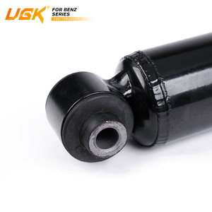Pièces de suspension automatique UGK A2533201430 A2533201001 Ensemble d'amortisseur arrière <span class=keywords><strong>4</strong></span> <span class=keywords><strong>Matic</strong></span> pour <span class=keywords><strong>Mercedes</strong></span> Benz GLC C253 GLC260 <span class=keywords><strong>2018</strong></span> - Product Image 4