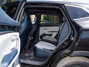 รถยนต์ไฟฟ้า BYD QIN Plus แบตเตอรี่ลิเธียม ผลิตในจีน พลังงานใหม่ วิ่งได้ 55/120 กม. ขายดี พร้อมเงินมัดจำ - Product Image 3