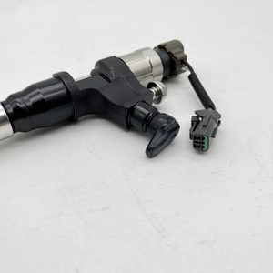 Inyector de Combustible Common Rail 095000-6920 23670-E0232 para Motor J05D-TF - Product Image 3