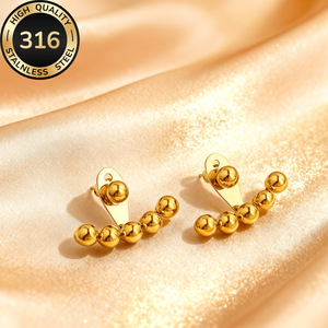 Boucles d'oreilles tendance style niche, luxe léger, en acier, pour affiner le visage rond, bijoux en acier titane, vente en gros - Product Image 2