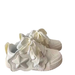 Sneakers Casual <span class=keywords><strong>da</strong></span> Donna Trendy con Decorazioni a Stella, Colori a Contrasto, Lacci Spessi in Denim, Punta Perforata e Suola Antiscivolo in Gomma - Product Image 5