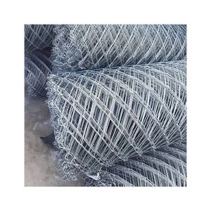 Rollo de Malla de Alambre Galvanizado de 6 Pies para Privacidad, Resistente a la Corrosión, Alta Resistencia a la Tensión, Técnica de Tejido, Soldadura y Doblado - Product Image 1