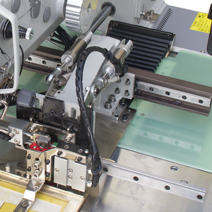 Macchina per Ricamo di Loghi <span class=keywords><strong>Brother</strong></span> SOMAX SM-18-1 Automatica per Etichette, Tessuti Spessi, Ricamo Varsity Captain - Product Image 2