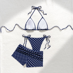 Ensemble bikini 3 pièces à pois pour femmes, haut de bikini triangulaire à nouer sur le côté, bas de bikini avec short froncé, maillot de bain de plage - Product Image 3