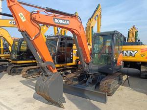 2023 ans 6 tonnes d'<span class=keywords><strong>occasion</strong></span> Doosan DX60 Mini pelle chenille en caoutchouc gratuite <span class=keywords><strong>Tracteur</strong></span> rippa de bonne performance de moins de 1000 heures Prix réduit - Product Image 3