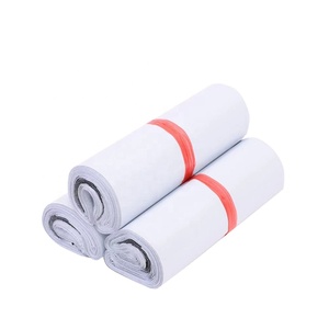 Poly Mailers Túi Thư Chuyển Phát Bưu Chính Có Thể Tái Chế Có Tay Cầm In Logo Tùy Chỉnh Trắng Đen Xanh Hồng Mua Sắm Trực Tuyến Được Chấp Nhận - Product Image 3