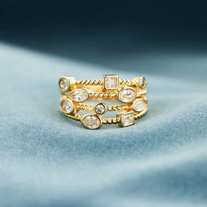 Anelli Geometrici da Donna T0723 con Zirconia Cubica Ovale Incastonata, Gioielli di Moda per Fidanzamento - Product Image 3