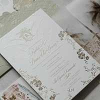 Ensembles d'invitations personnalisées en relief 3D avec cartes d'invitation, enveloppes, cartes RSVP et cartes de détails pour mariages et événements haut de gamme