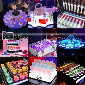 Support de tasse à balles créatif, nouvel ensemble de support de vin de <span class=keywords><strong>jeu</strong></span>, support de cocktail lumineux, support de vin de charge en acrylique LED - Product Image 3