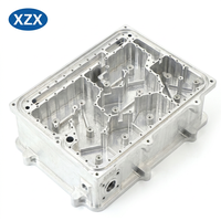 Base de radiateur en alliage d'aluminium usinée CNC sur mesure avec brochage et perçage pour système de refroidissement