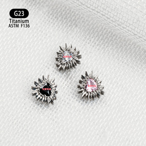 Boucles d'oreilles en titane G23 avec zircon, design épine d'ormeau, pour piercing de lèvre ou de langue - Product Image 3