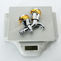 Nouveaux arrivages Vente en gros Robinet de machine à laver domestique zingué à double poignée Robinet de jardin 1 en 2 sorties