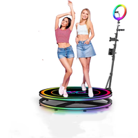 Plateforme rotative motorisée 360° °   Photomaton en verre avec caméra rotative pour mariages et locations d'événements