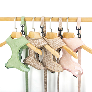 Individuell Gestaltetes, Stilvolles Haustierzubehör: Weiches, Verstellbares Hundegeschirr, Leine und Halsband aus Jacquard-Gewebe und Strapazierfähigem Polyester-Mesh - Product Image 1