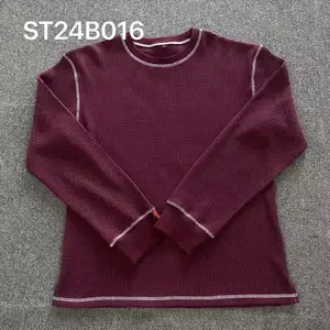ST24B016 लंबी आस्तीन वाली वेफ फैब्रिक शर्ट, सिलाई के बाहर कंट्रास्ट कलर लाइन शर्ट 100% कॉटन क्रू नेक शर्ट