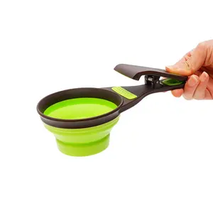 OEM ODM 1 2 Cup 3 in 1 Silicone Collapsible Pet Cat Dog Food Water Measuring Cup Scoop with Bag Sealing Clip