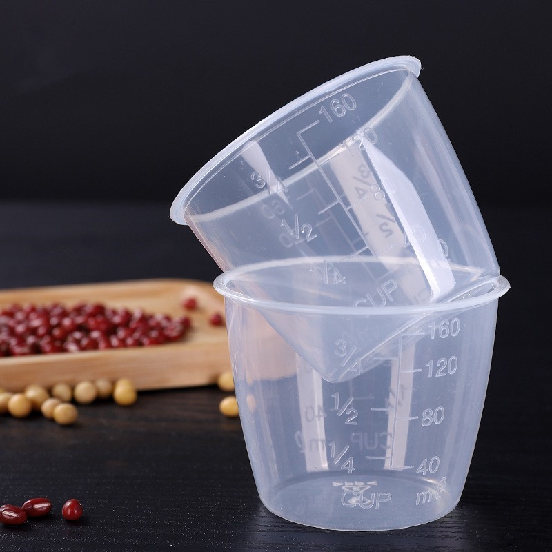 Misurino liquido in plastica da 50 ml, mini tazza trasparente da cucina con coperchio, bicchieri graduati da laboratorio riutilizzabili per cucinare in casa e in laboratorio
