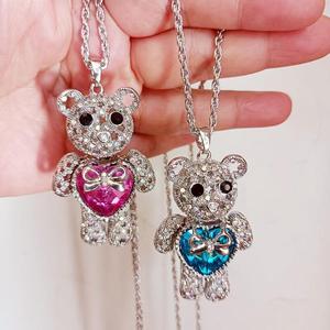 Collares de Cadena Larga con Colgante de Osito de Peluche con Corazón de Cristal Grande, Joyería de Acero Inoxidable Resistente al Agua y al Deslustre para Mujer - Product Image 1
