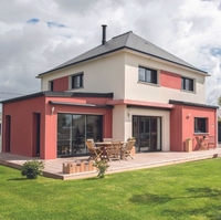 Maison préfabriquée moderne de style ferme et de campagne, barndominium, avec un toit