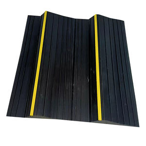 Bande d'étanchéité universelle pour seuil <span class=keywords><strong>de</strong></span> <span class=keywords><strong>porte</strong></span> <span class=keywords><strong>de</strong></span> <span class=keywords><strong>garage</strong></span>, en caoutchouc résistant aux intempéries, remplacement <span class=keywords><strong>de</strong></span> bande d'étanchéité pour <span class=keywords><strong>porte</strong></span>, bricolage - Product Image 3