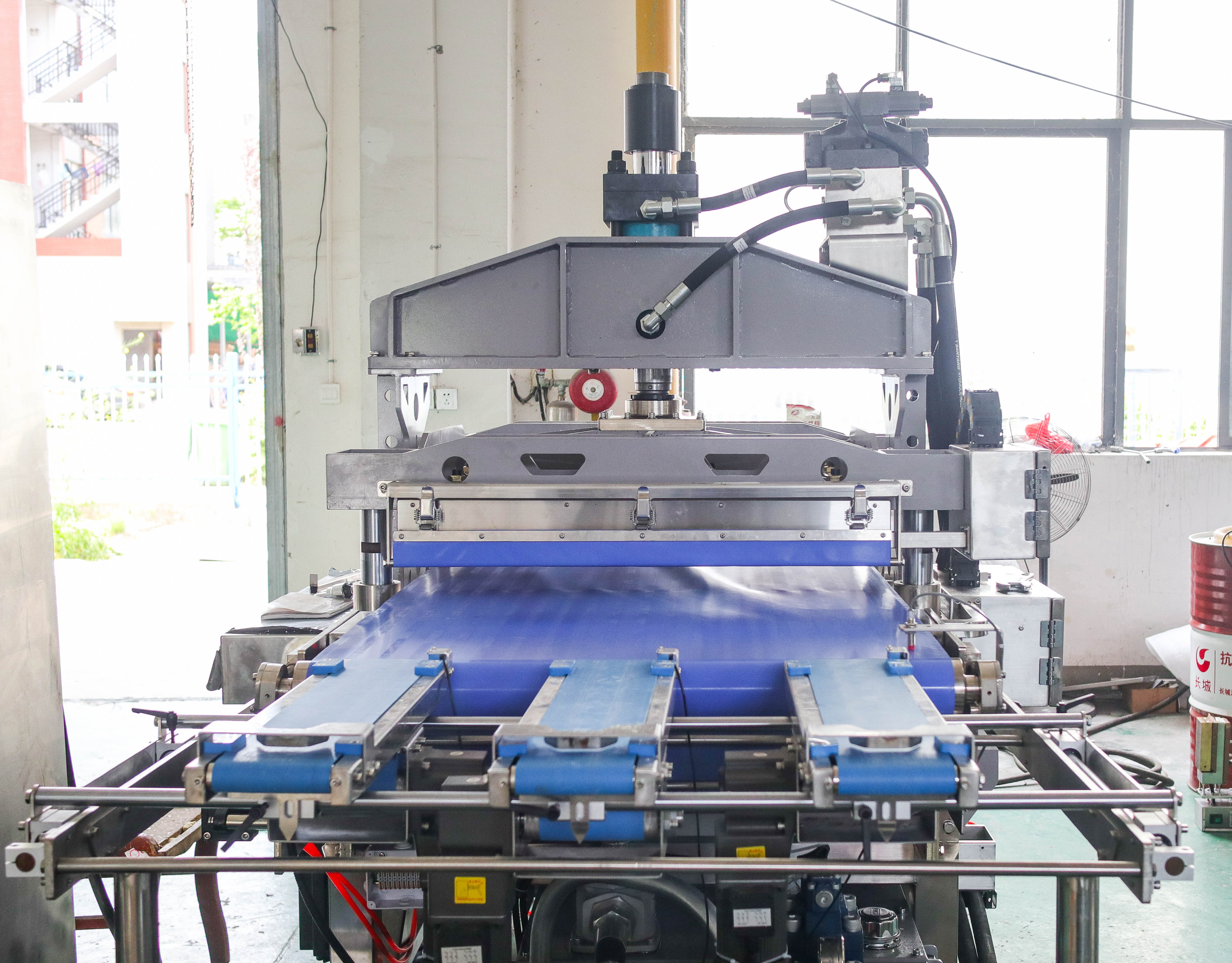 25 Inch 35 Inch Press Industrial Tortilla Production Line Silver Color