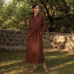 Robe chemise 100% coton à manches longues, avec nœud à nouer sur le devant, col à revers, robe midi vintage, toutes saisons, couleur unie, robe moderne avec poches - Product Image 1