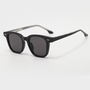 Custom Logo 2025 Fashion Retro Men Women TR90 Frame <b>Gradient</b> Lens Driving Sun Glasses UV400 Big Frame Square <b>Sunglasses</b> - Product Image 3