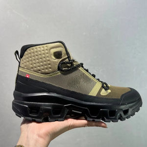 รองเท้าวิ่งกันฝนสไตล์สปอร์ต ดีไซน์หรูหราคุณภาพสูง ระบายอากาศได้ดีและน้ำหนักเบา เหมาะสำหรับทั้งผู้ชายและผู้หญิง - Product Image 1