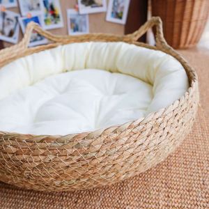 Lit pour chat naturel en paille tressée, maison pour animaux tressée à la main en feuilles de canne, avec coussin moelleux, panier-lit en paille tricoté à la main - Product Image 5