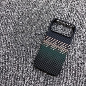 Funda Ultrafina con Patrón de Fibra de Carbono para iPhone 16 15 14 13 Pro Max, Funda Magnética de Fibra de Carbono para iPhone 17 Air - Product Image 6