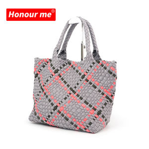 HONOURME氯丁橡胶编织沙滩包手提包妈妈手袋 - Product Image 2