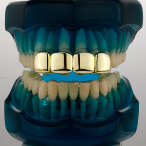 Grillz para dientes, cuatro piezas, brillantes, en forma de U, de oro y plata, decorativos, unisex, para uso diario. - Product Image 3