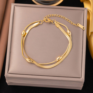 Ensemble collier et bracelet de cheville double couche en acier inoxydable plaqué or PVD 18 carats motif os de serpent |   Accent de perle ovale |   Bijoux d'été qui ne se décolorent pas - Product Image 4