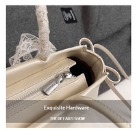 Sac à main rectangulaire en PU souple multicolore pour femme avec ruban décoratif latéral et longue bandoulière – Idéal pour le quotidien et les rendez-vous