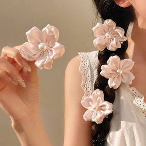 Horquilla para el Cabello con Flores de Cerezo Rosa Dulce y Perlas, Broche Floral Bonito, Accesorio para el Cabello - Product Image 6